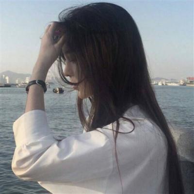 喜剧影片“暗战”春节档丨消费跃龙门